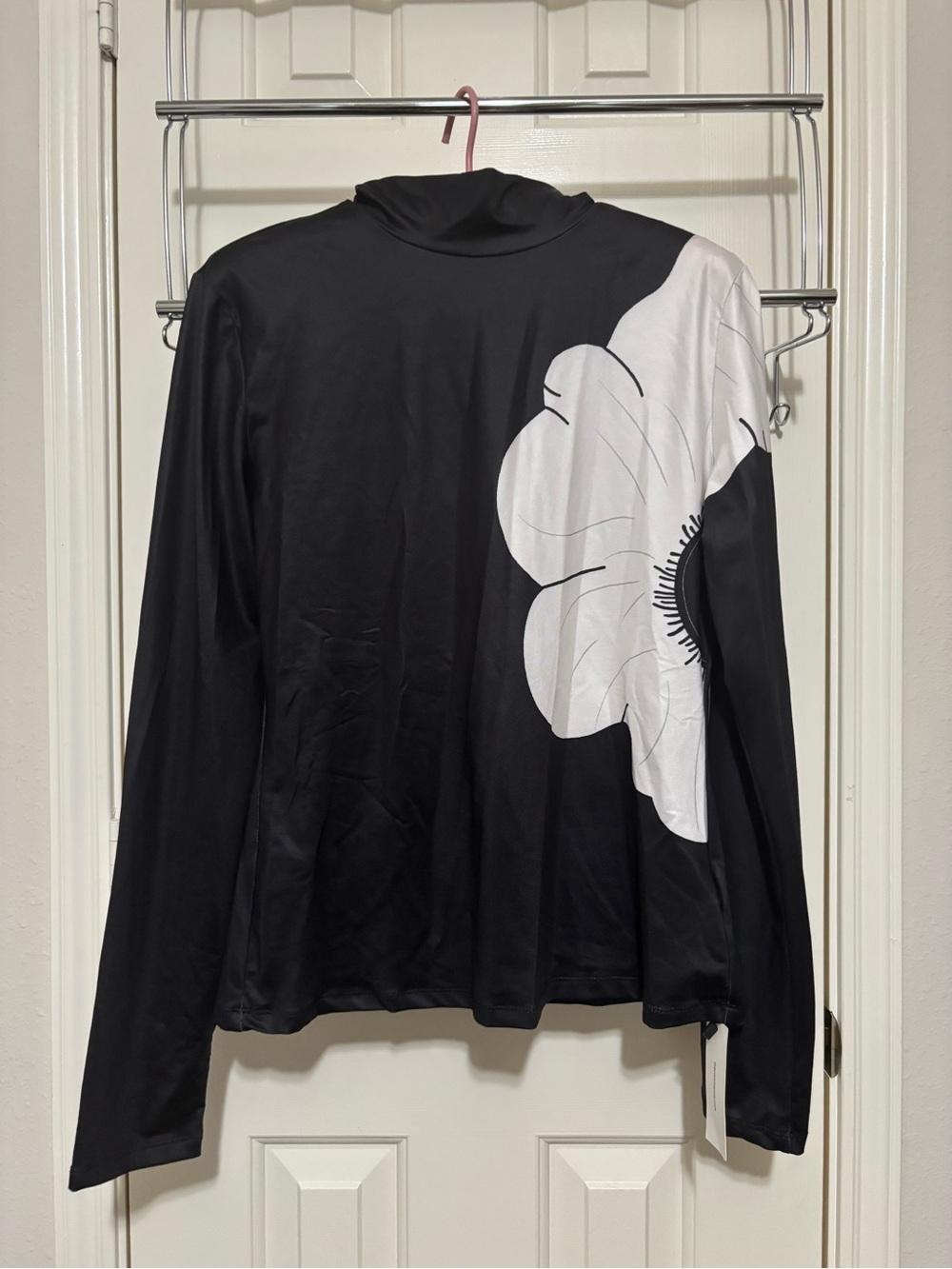 Commense Black Long-Sleeve Top with White Floral Accent